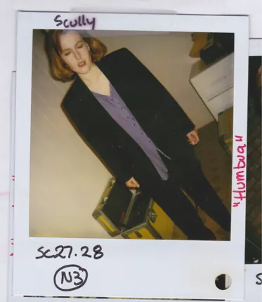 Wardrobe polaroids, Mulder and Scully, page 11