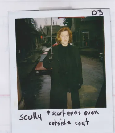 Wardrobe polaroids, Mulder and Scully, page 2