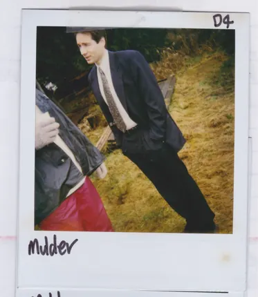 Wardrobe polaroids, Mulder and Scully, page 6